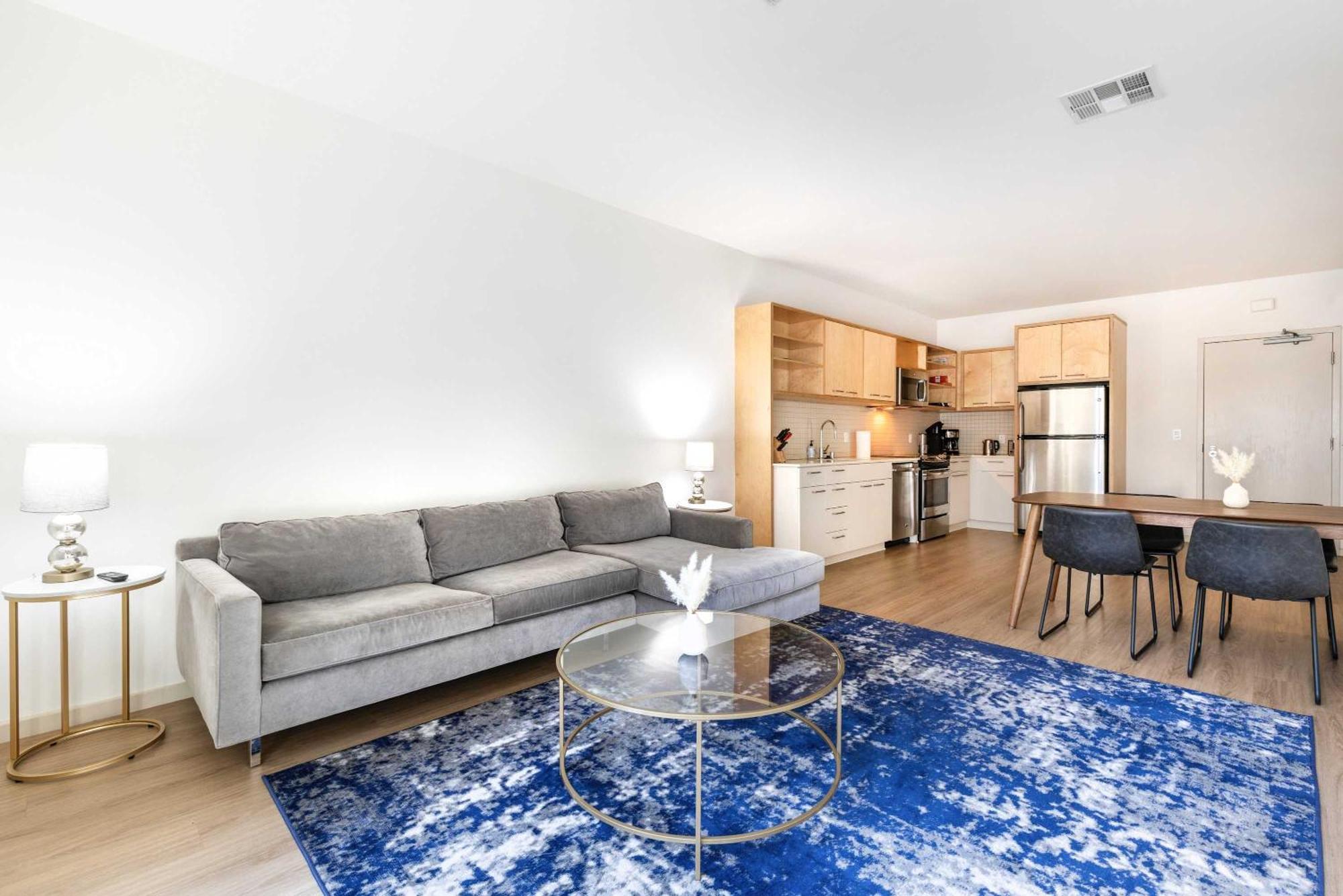 2br New Hollywood Opulent Oasis Et Apartamento *